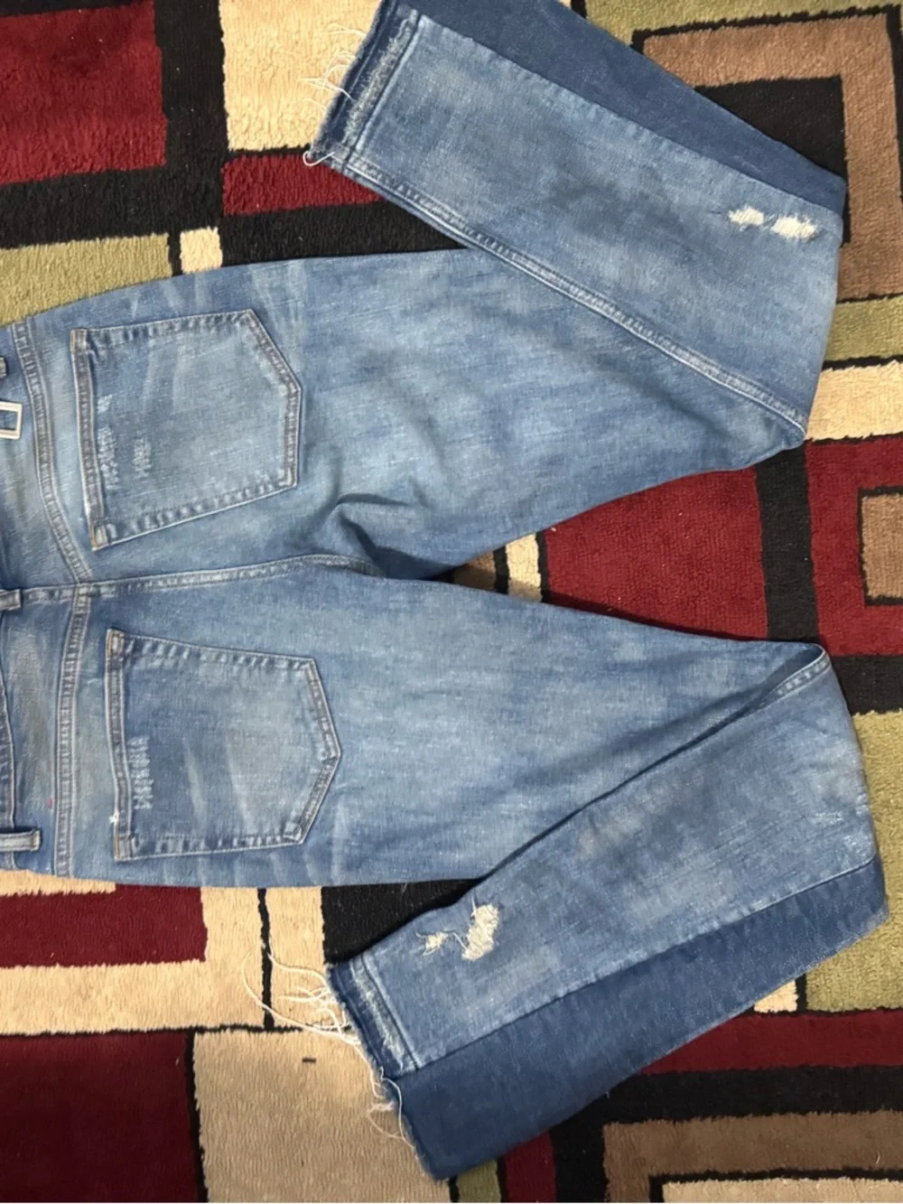 Art meets chaos two tone by Donwan Harrel size 32 - Picture 6 of 6